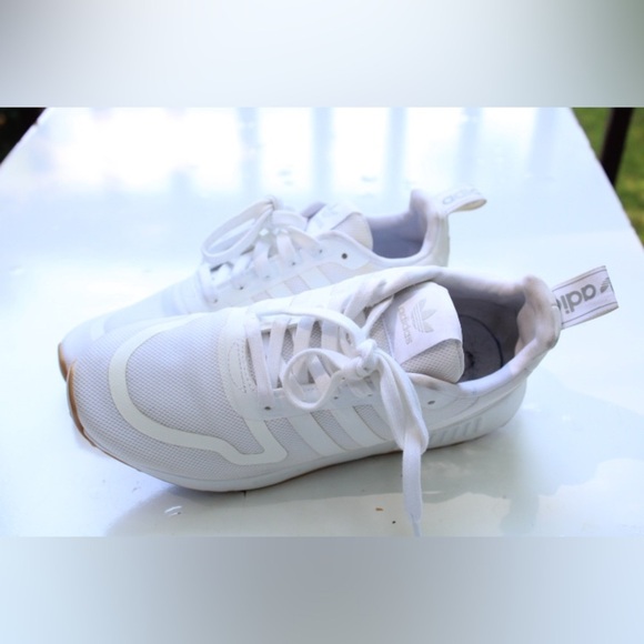 adidas Originals Multix sneakers in triple white - Picture 7 of 12